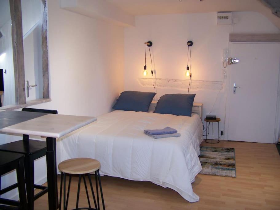 Rennes: Studio 4 Couchages, Proche Commerces, Bus. ภายนอก รูปภาพ