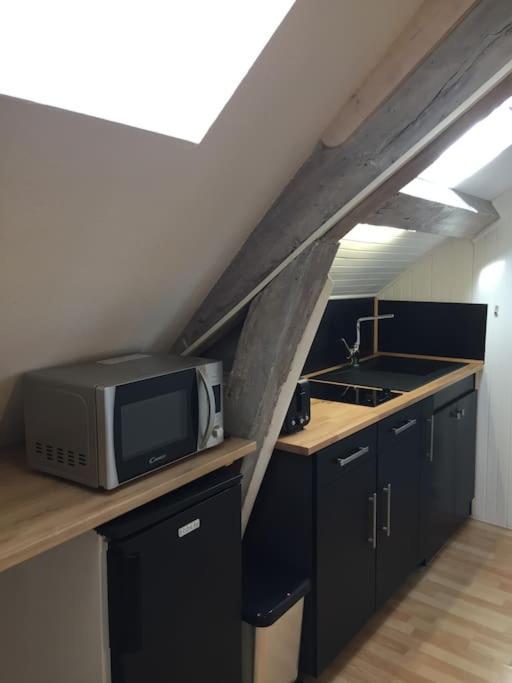 Rennes: Studio 4 Couchages, Proche Commerces, Bus. ภายนอก รูปภาพ